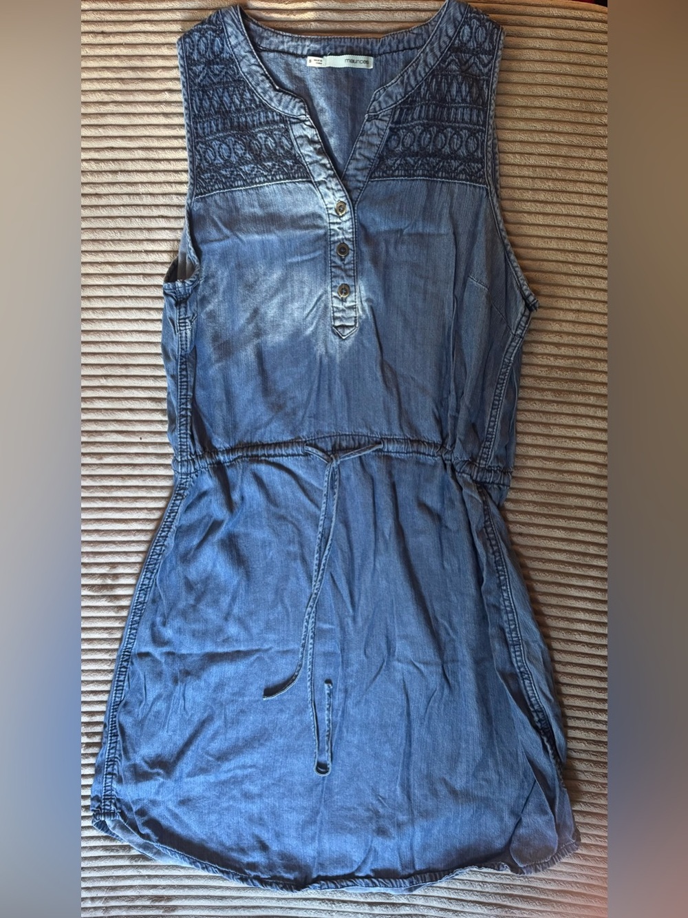 Maurices Denim Chambray Sleeveless Dress Size Small Embroidered Boho